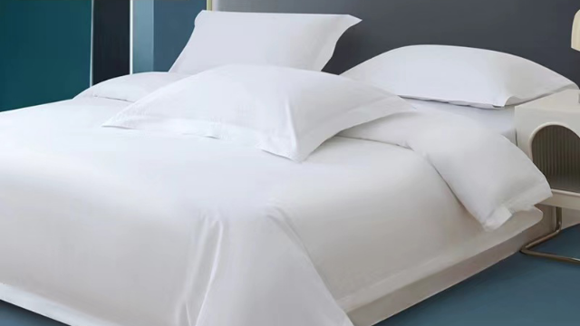 From Spa to Suite: How Luxurious Towels and Bathrobes Transform Guest Experiences