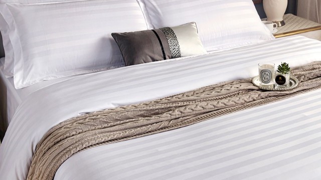 “Oops, I Washed It Wrong!” — 7 Common Hotel Linen Care Mistakes & How to Avoid Them
