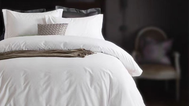 Unveiling the Minor Issues with hotel Linen: Yellowing, Wrinkling, pilling, and Fuzzing - How to Deal with Them?