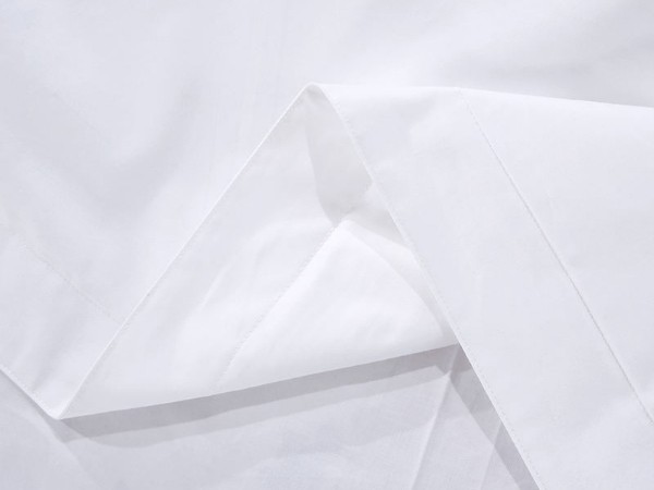 Super soft down duvet covers, white bed sheets, pillowcases and bedding